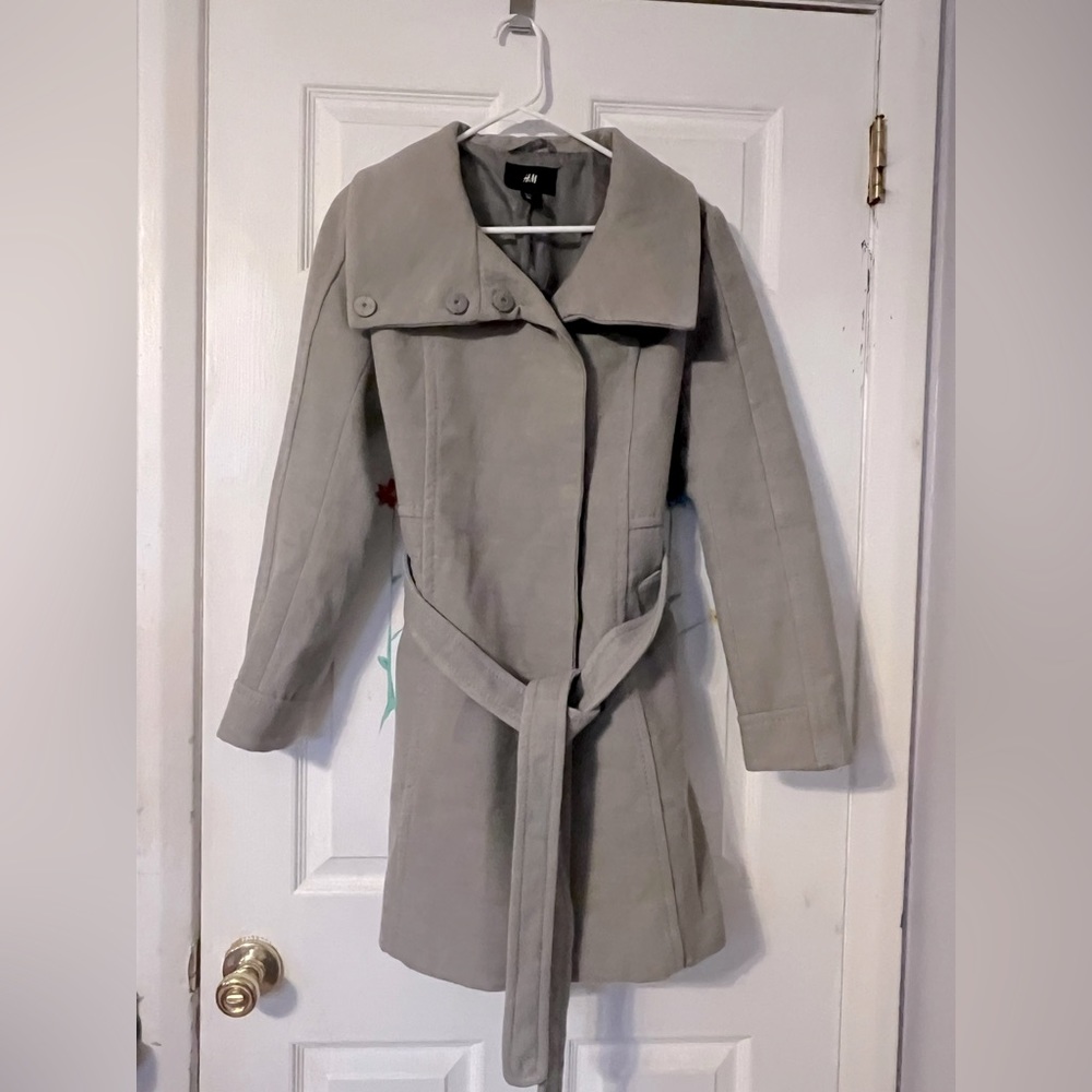 Button down, lined, grey winter coat with tie waist belt